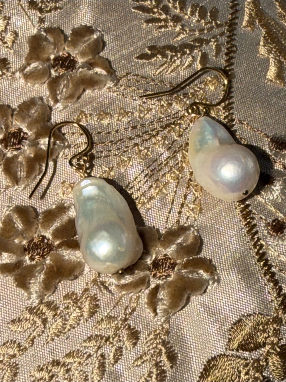 Exquisite baroque fresh water pearls large sterling gold plate overlay wires - Picture 3 of 8